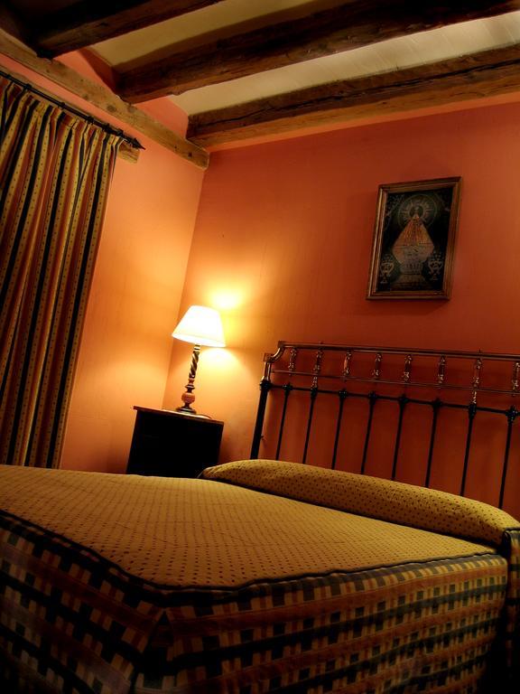 Posada El Zaguan Turegano Bilik gambar