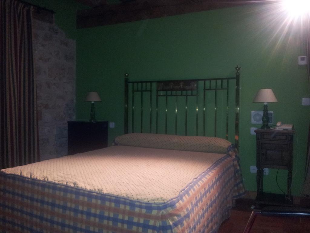 Posada El Zaguan Turegano Bilik gambar