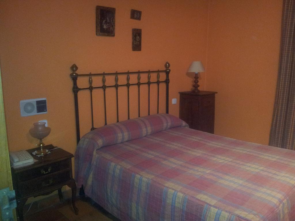 Posada El Zaguan Turegano Bilik gambar